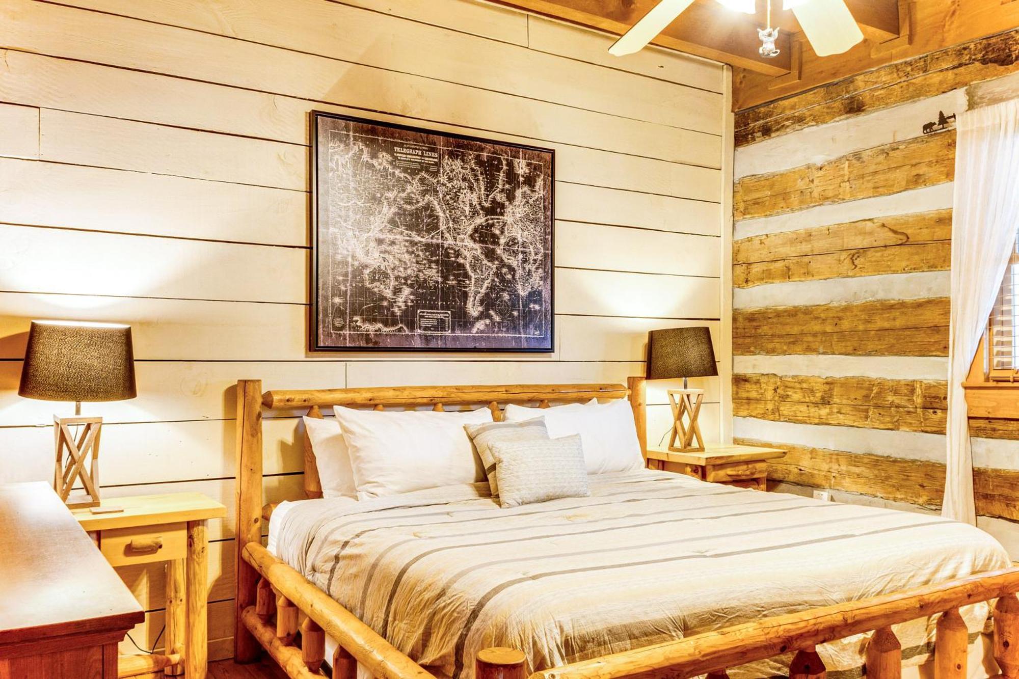 Spacious Gatlinburg Cabin With Hot Tub And Game Room! Екстер'єр фото